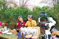 5G“信号升格” 茶村“幸福满格”