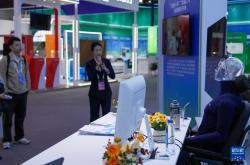 中关村探“新”：看得见、摸得着、走起来！AI“硬科技”助残新力量