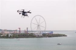 商业化提速 低空经济“飞”出消费新天地