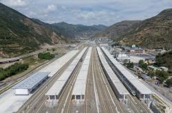 新华鲜报|突破！全球电子通信产业迎来超高速信号“中国标尺”