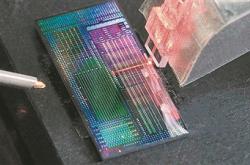 超微型调制器实现高精度激光操控