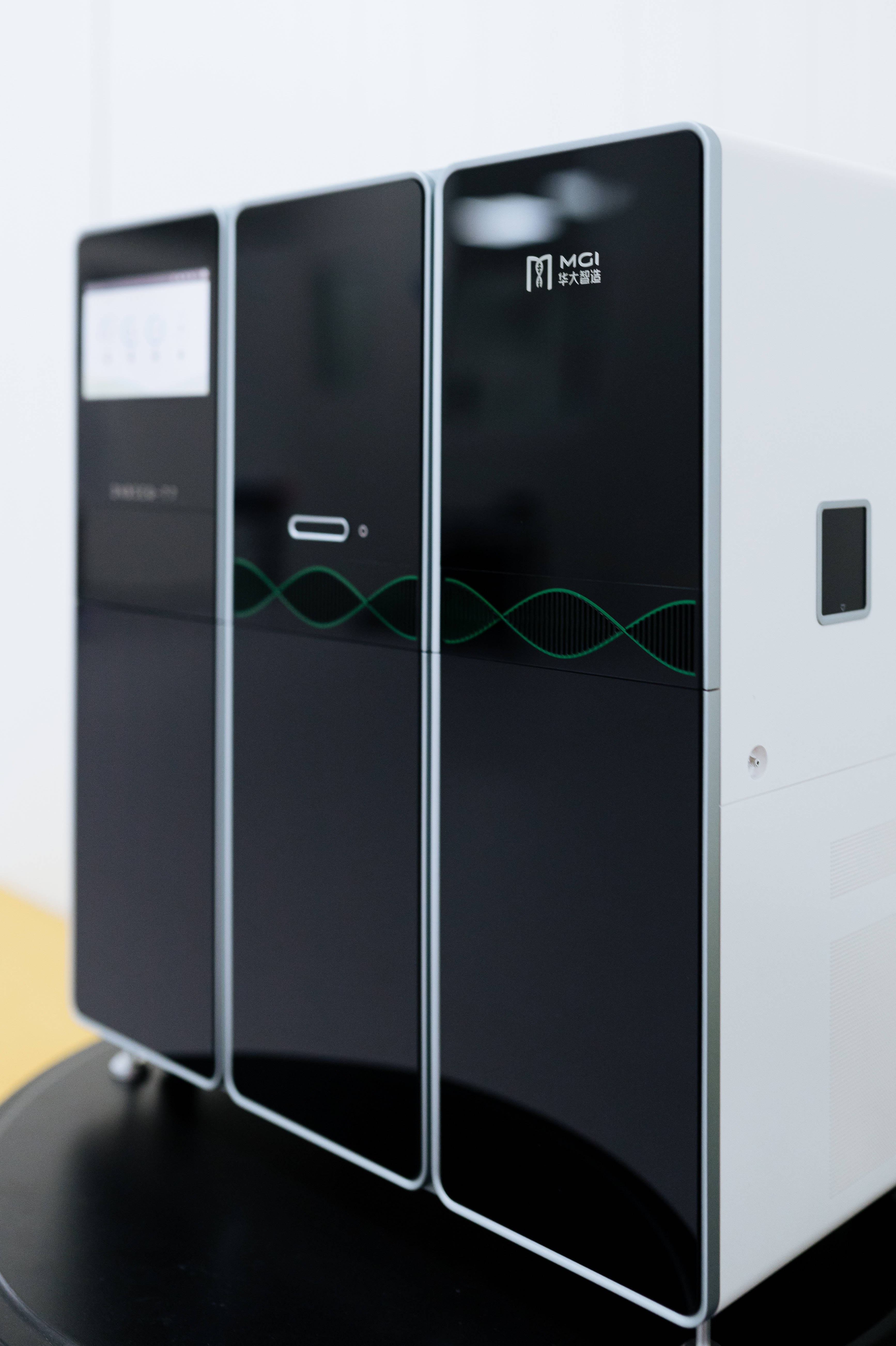 华大智造在手订单7.4亿元，海外占比33%