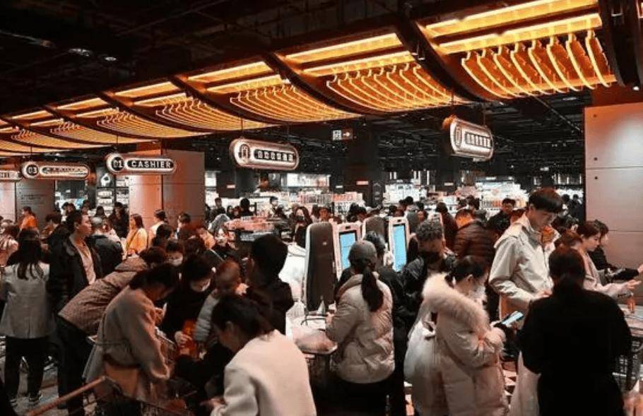 酒鬼酒突发涨停 与胖东来合作新品下月上市
