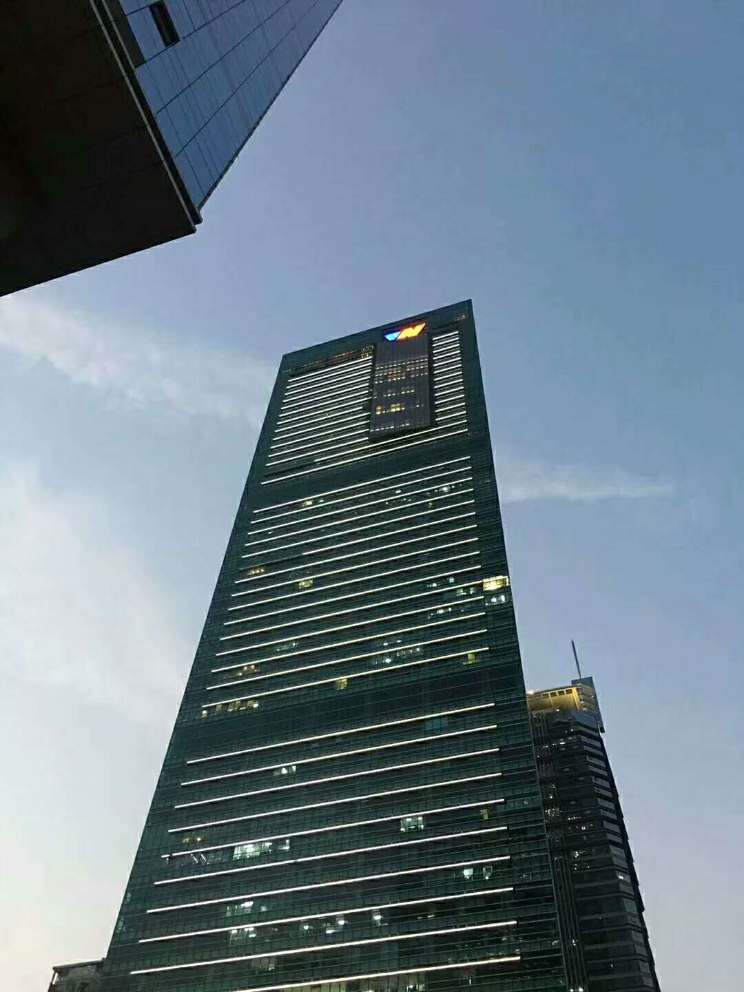 拟出售在华资产之际，星巴克15亿深圳新设科技中心