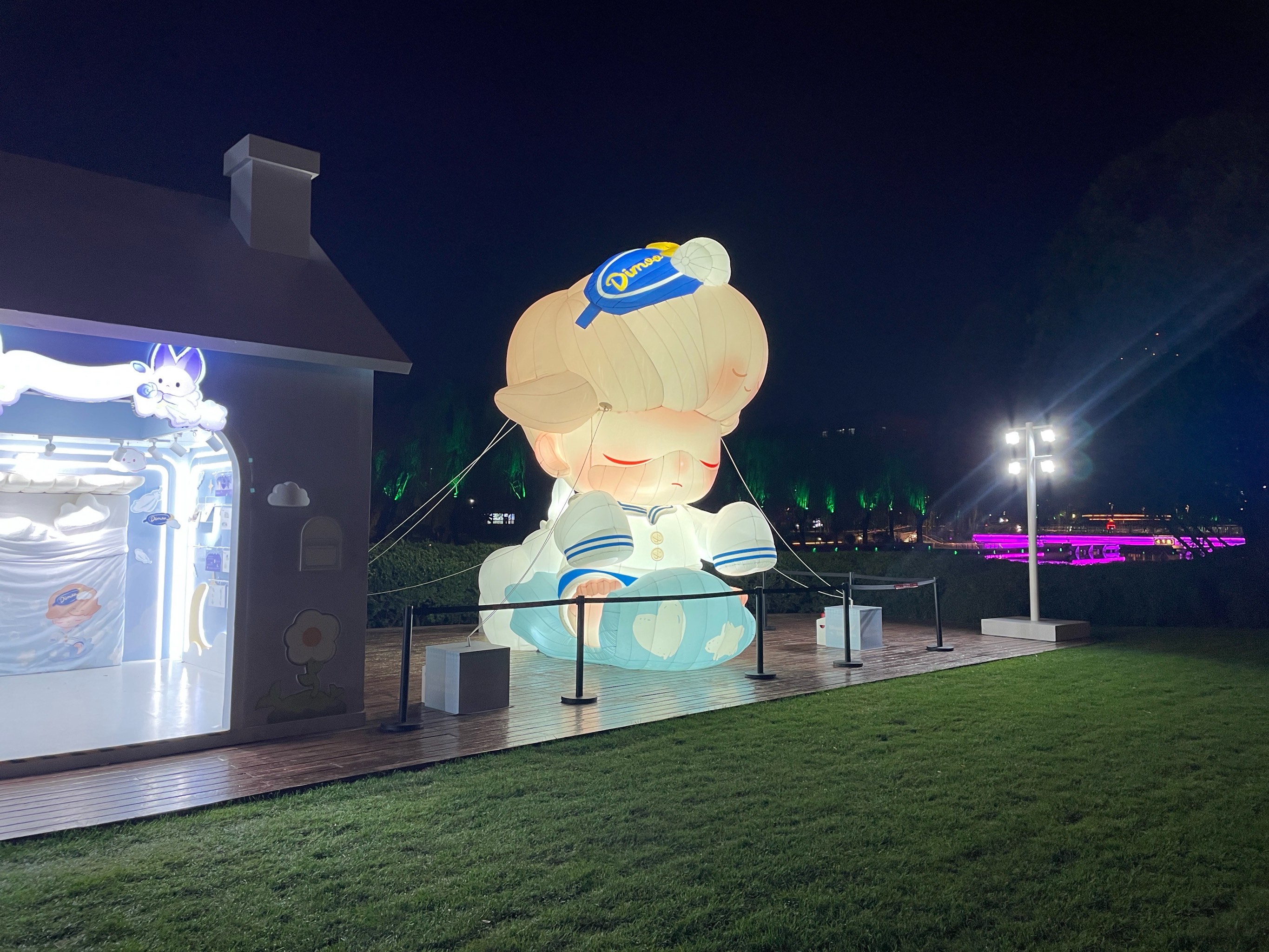实探泡泡玛特珠宝北京首店 最贵足金产品5.6万