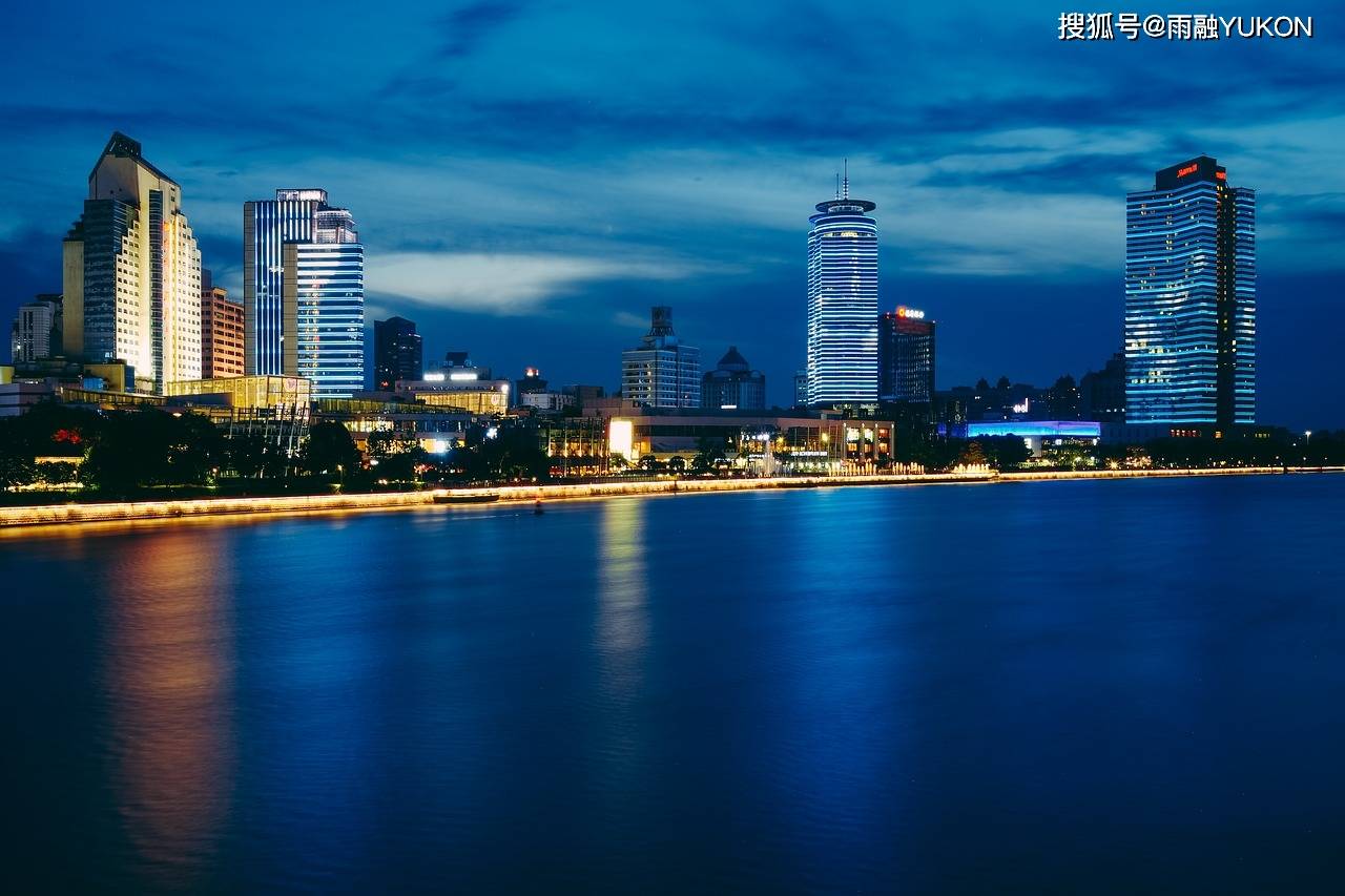 新帅“改造”雀巢：全球范围内裁员1.2万人丨消费一线