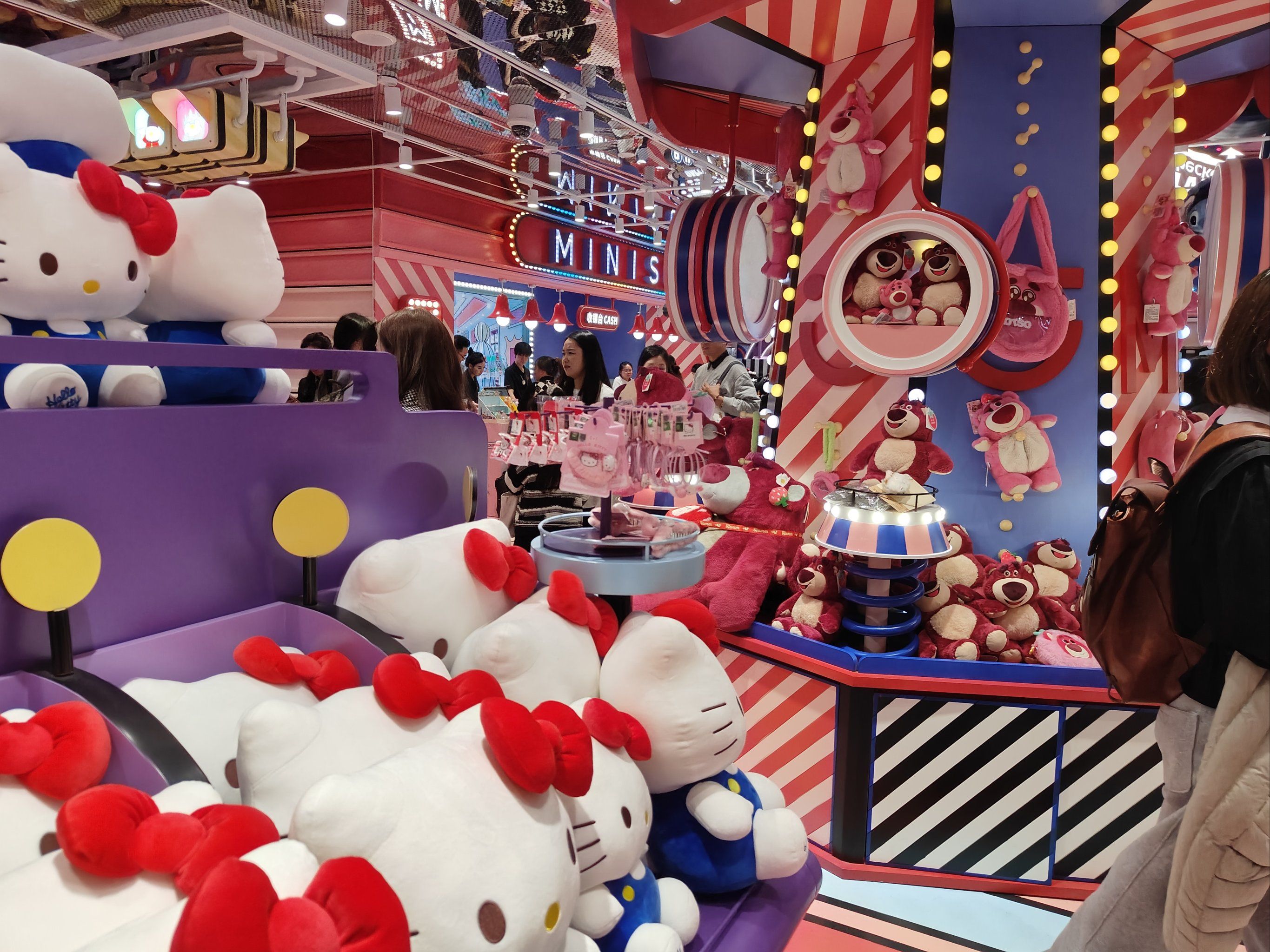 名创优品:再开100家泰国门店,并逐步拓展至全球丨消费出海