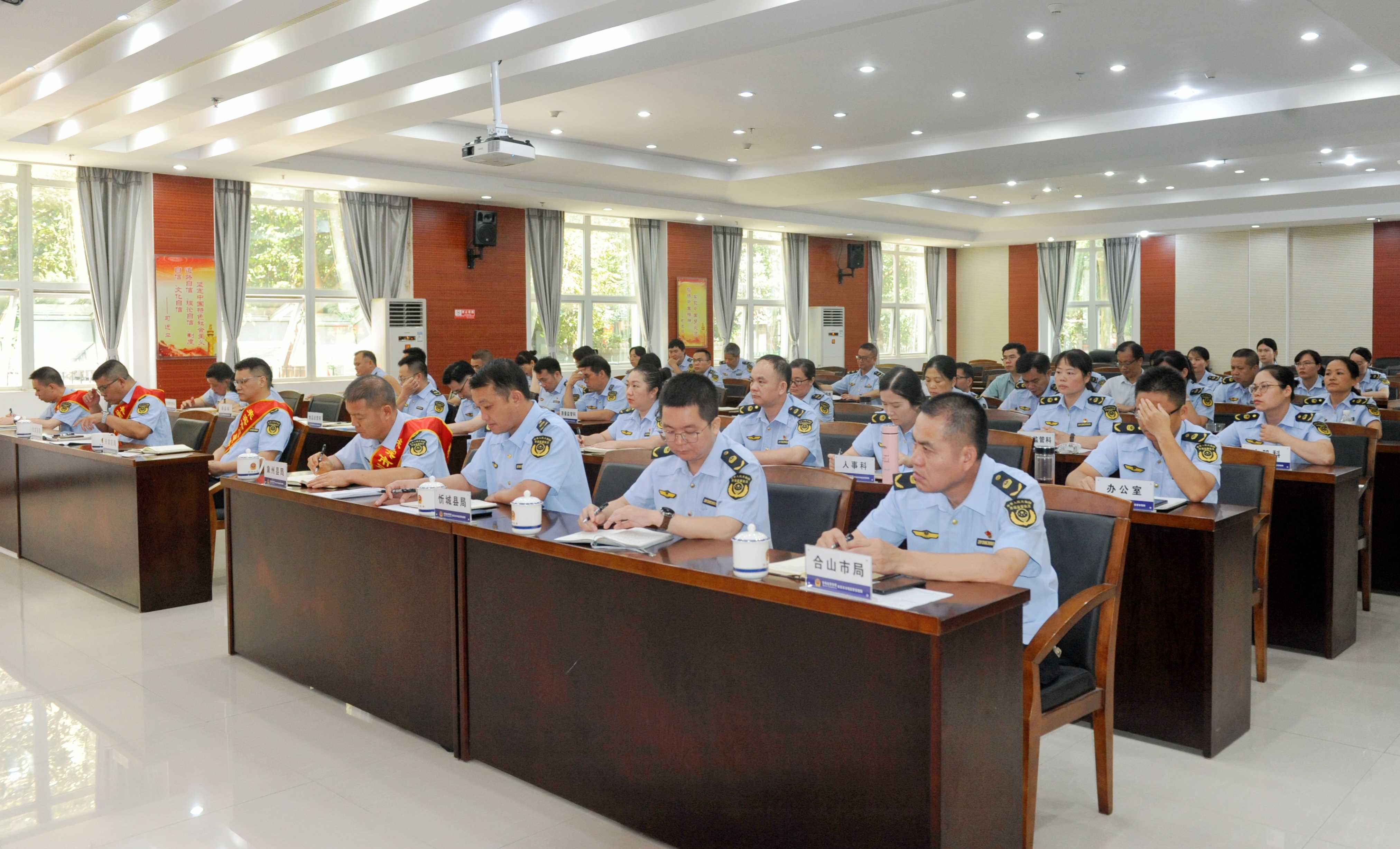 证监会主席吴清发表署名文章:提高资本市场制度包容性、适应性