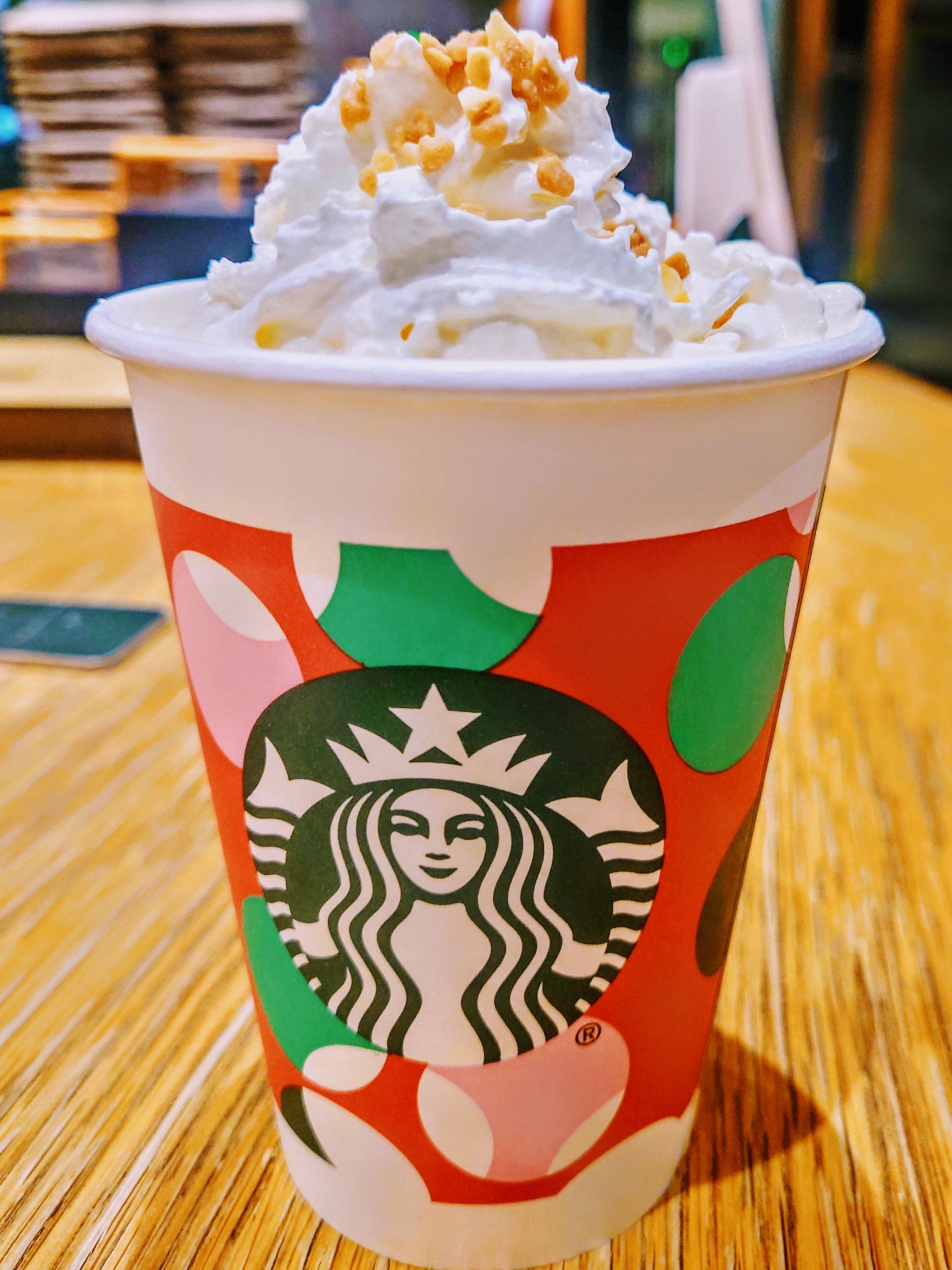 星巴克、必胜客,加码下沉市场丨消费参考