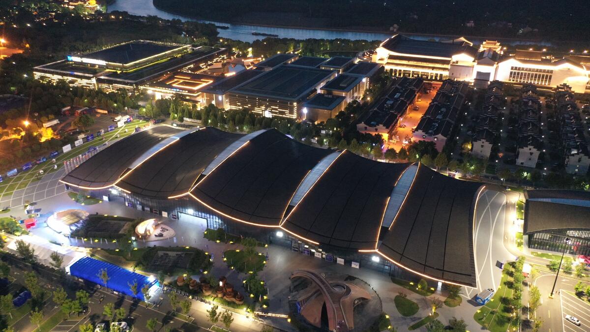 多项新成果亮相 “互联网之光”博览会开启“乌镇时间”