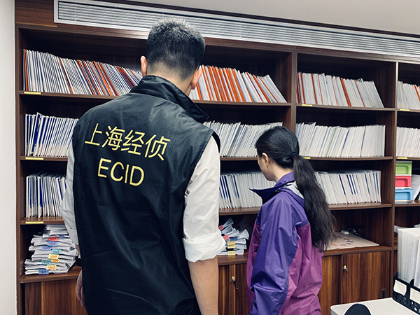 科蒂全线下滑；历峰报警，上海抓获特大制假售假团丨二姨看时尚