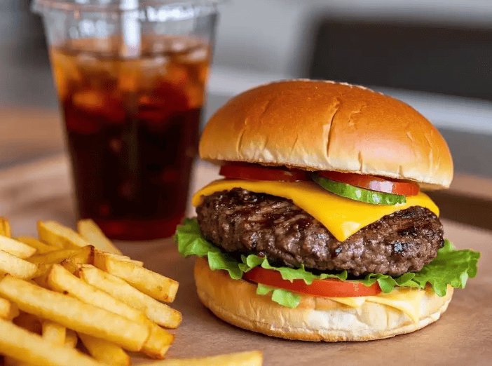 星巴克、汉堡王们“必然”易主：中国市场，玩法早变了