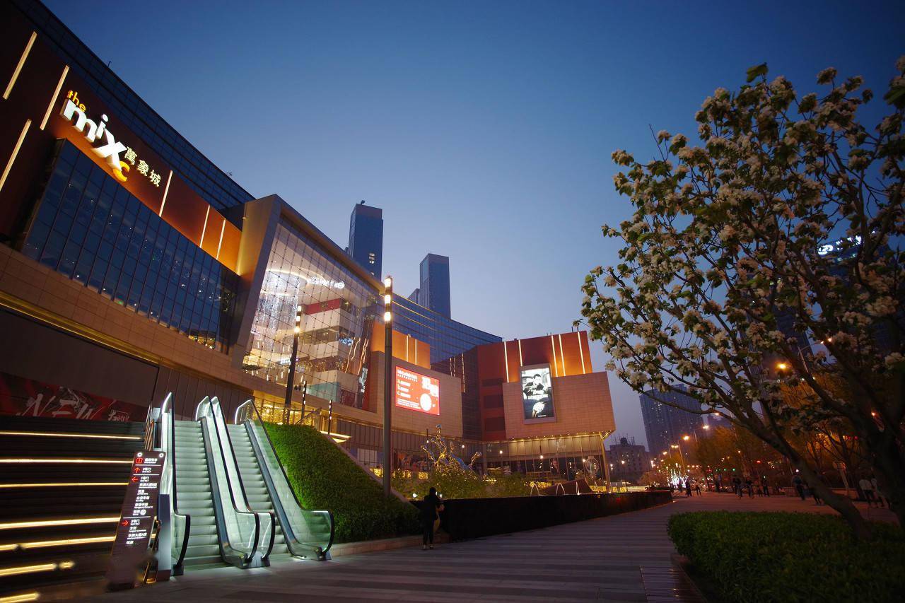 华润体系再赋能白酒业务：万象生活来帮忙卖酒了