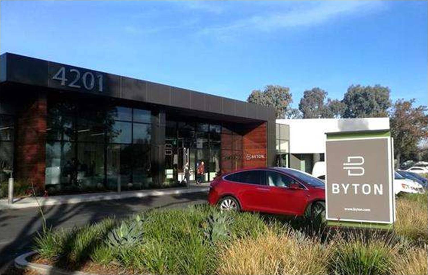 贾跃亭、张近东相继设立，“大负翁”们的“还债信托”如何运作？