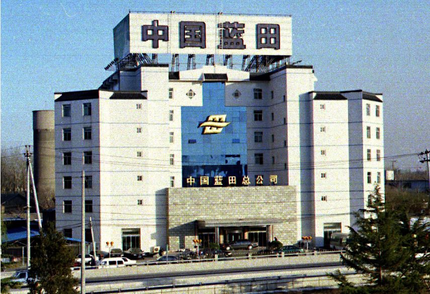 出手收购上游设备商！锂电需求再起 云南首富兄弟猛攻湿法隔膜