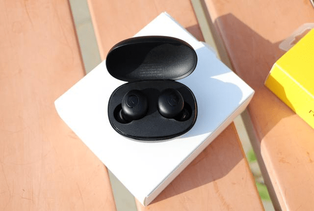 “耳机界爱马仕“海菲曼IPO过会:超高毛利背后的变数与挑战