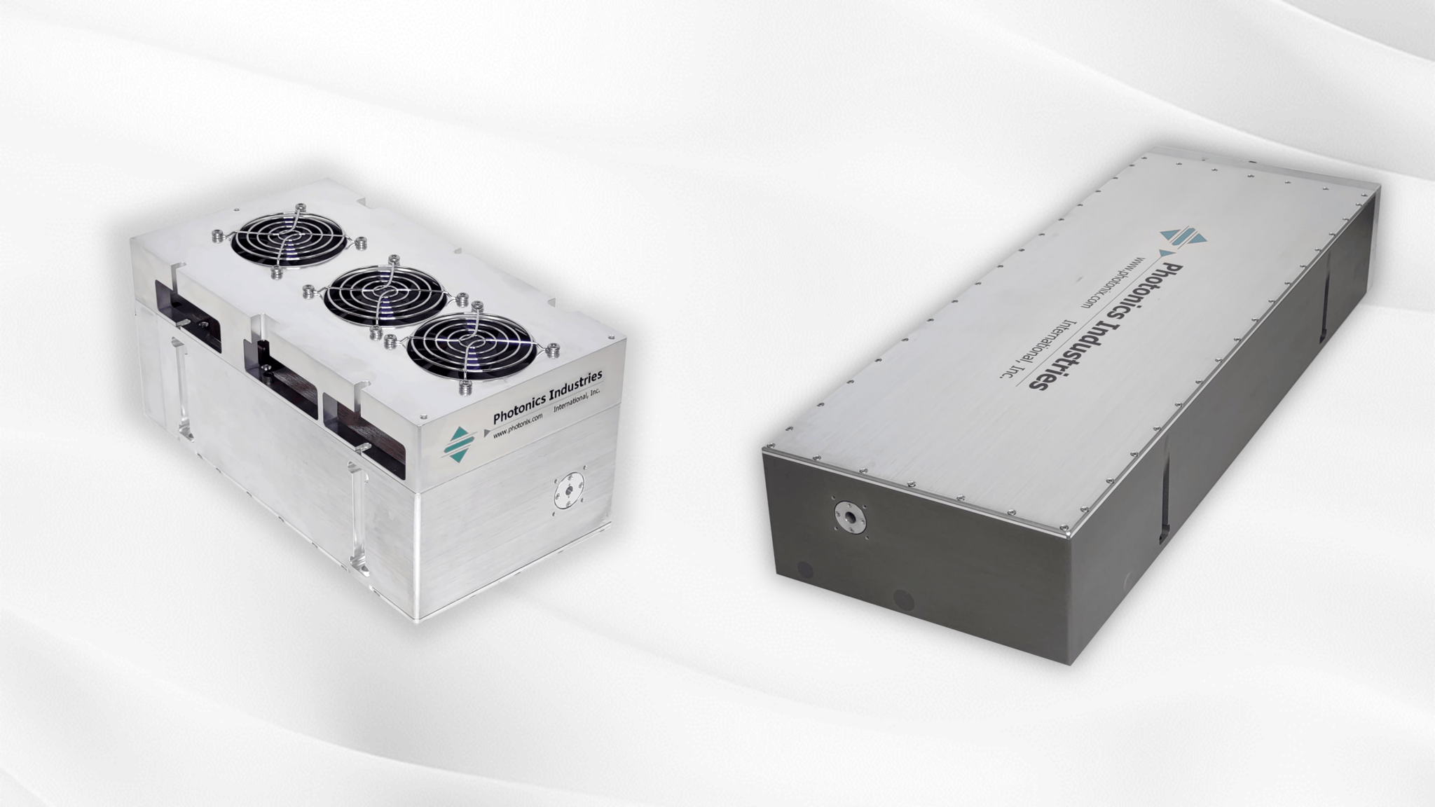 超微型调制器实现高精度激光操控