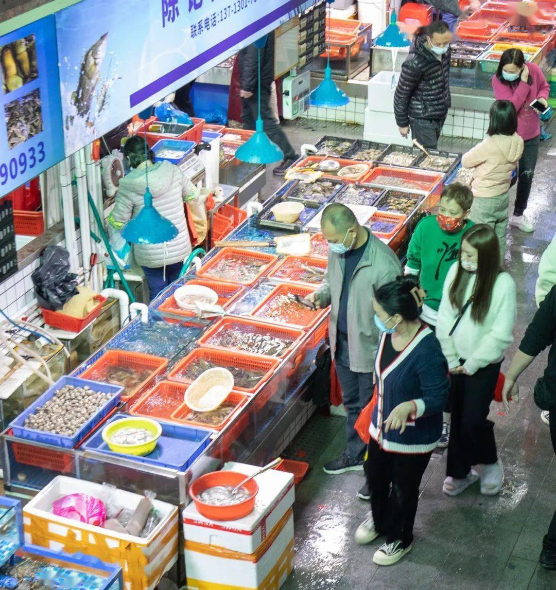 买买买 机器人消费“丰俭由人”