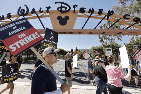 签约OpenAI:迪士尼打响动画变革第一枪丨消费参考