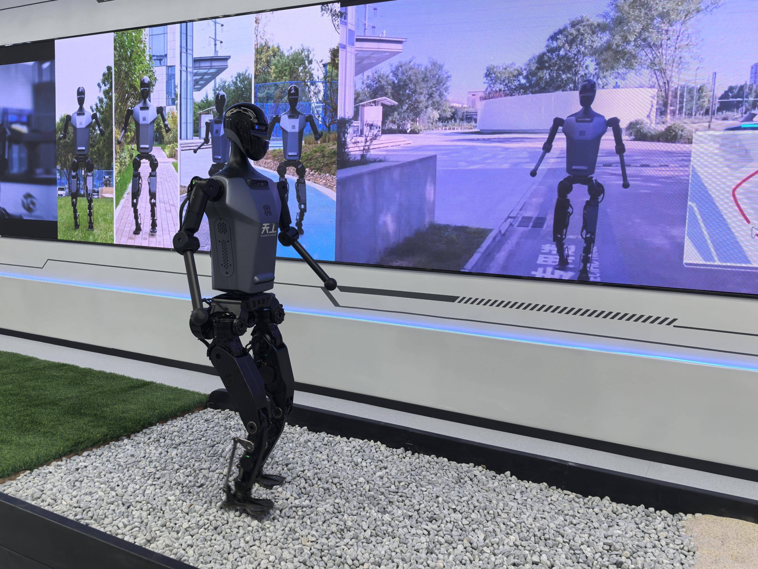 在科技工厂，探访机器人产业未来走向