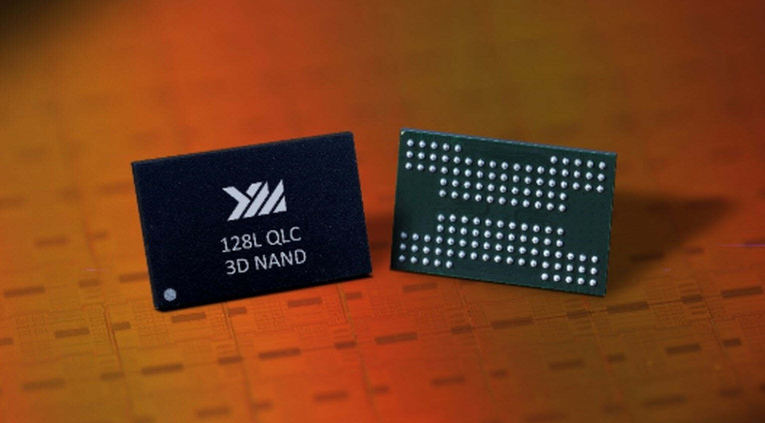 存储涨价潮持续，自主扩产还是寻求代工？