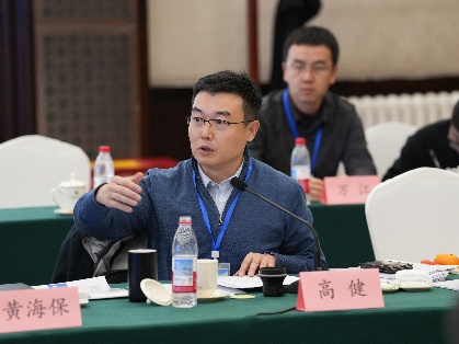 从“零散治理”向“系统治理”转变 上市公司严监管迈入新阶段